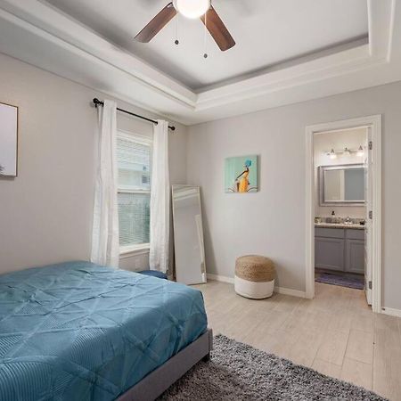 Cozy 3 Bed 2 Bath Apartment, Near Shopping Plazas, Expressway And Free Parking Edinburg Esterno foto