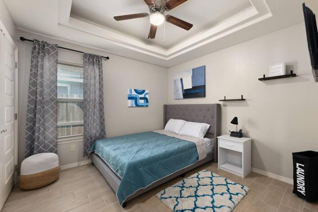 Cozy 3 Bed 2 Bath Apartment, Near Shopping Plazas, Expressway And Free Parking Edinburg Esterno foto
