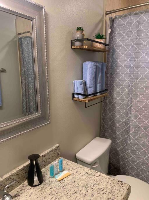 Cozy 3 Bed 2 Bath Apartment, Near Shopping Plazas, Expressway And Free Parking Edinburg Esterno foto